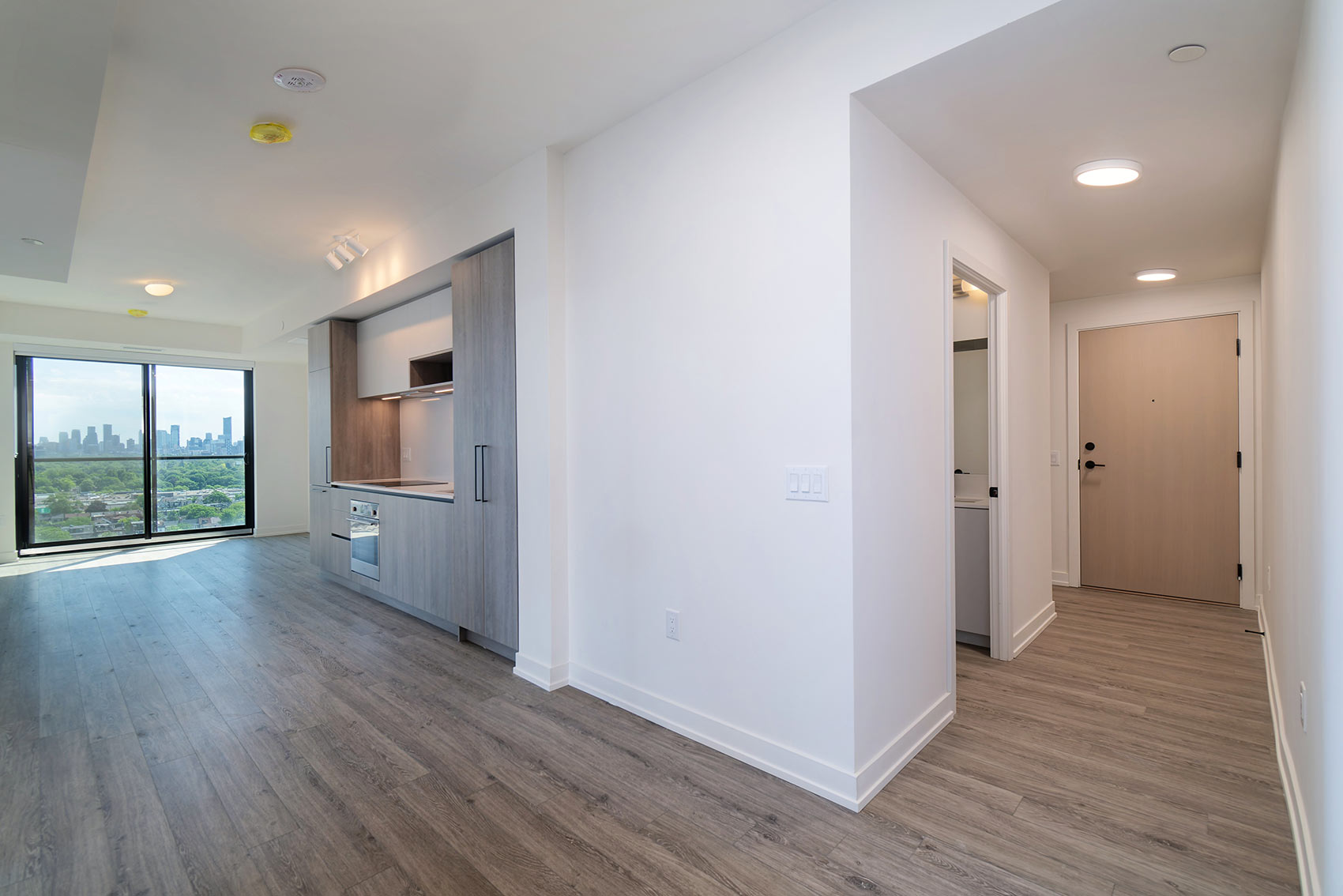 011 Your Suite Is Move In Ready