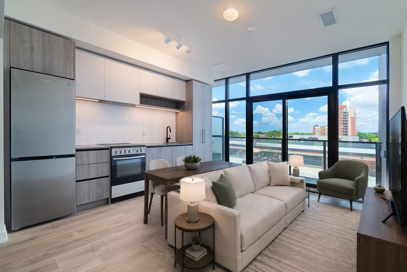 013 Now Shown With Conceptual Virtual Staging