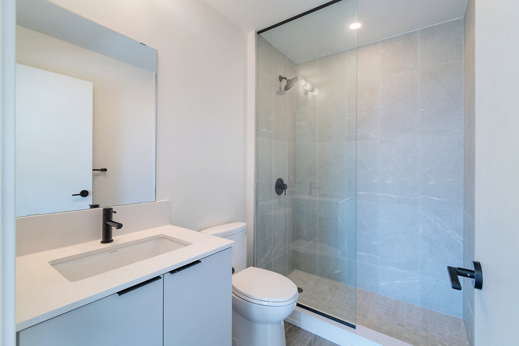 023 Ensuite With Walk In Shower