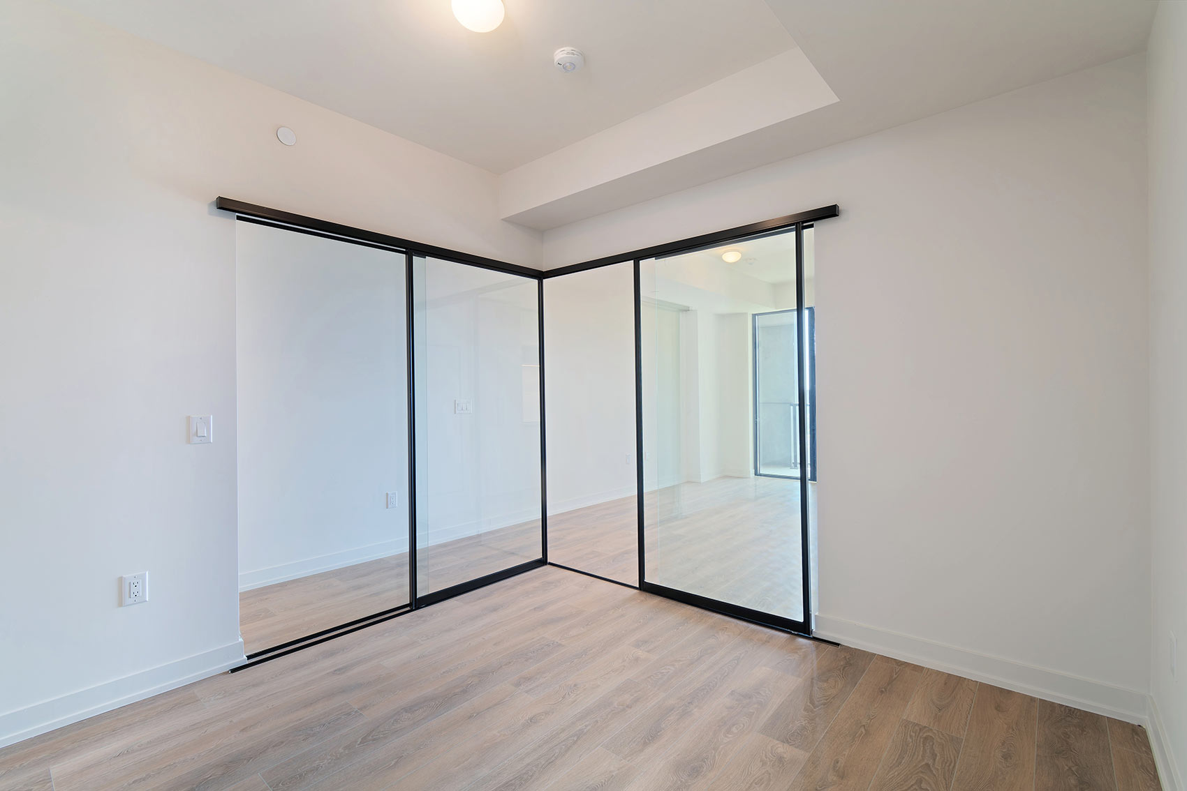 027 With Glass Panel Sliding Doors