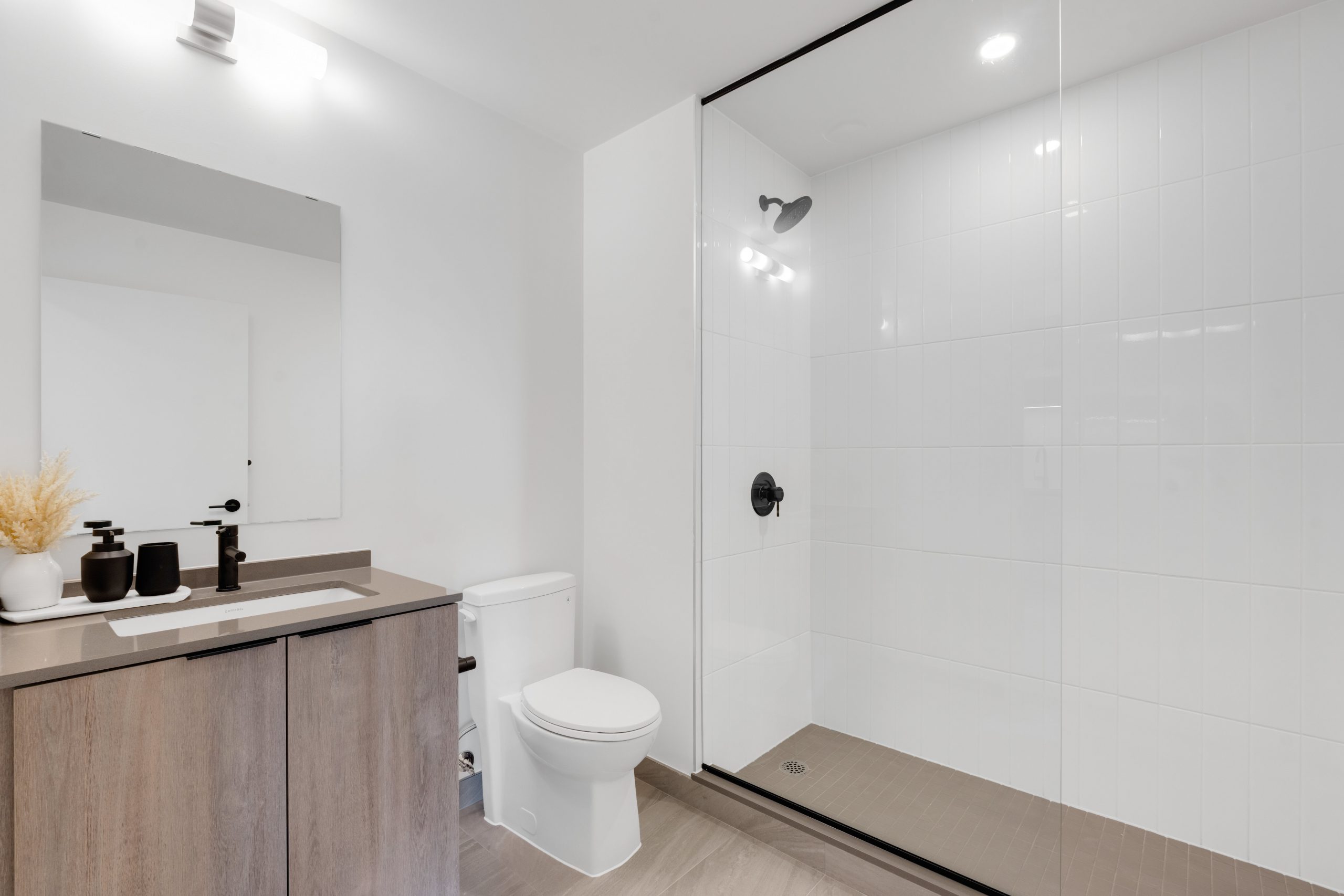 House 1610 of Assembly bathroon